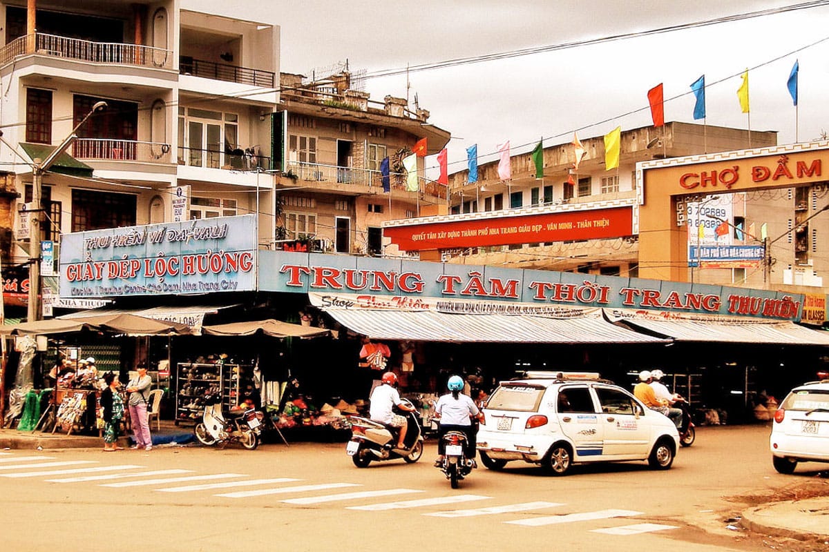 markets nhatrang cho dam
