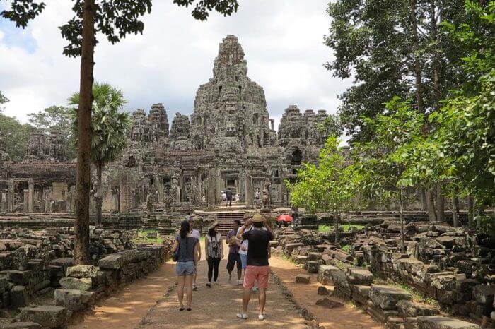 Экскурсия из Нячанга в Камбоджу