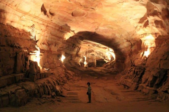 Экскурсия в пещеру Phong Nha из Hue с англоговорящим гидом